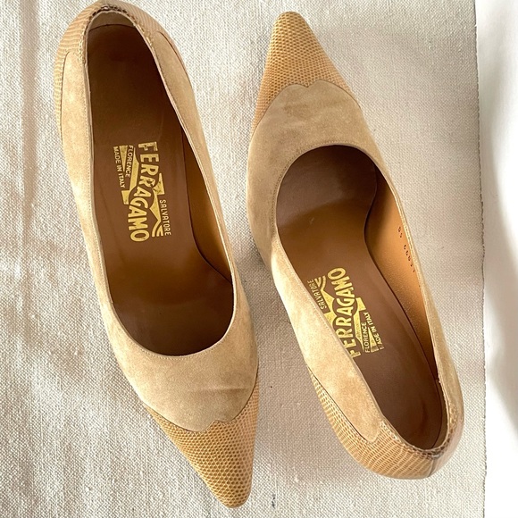 Salvatore Ferragamo Suede/Snake Embossed Leathr Pointed Cap Toe Heels/Shoes 9.5B - Picture 2 of 16